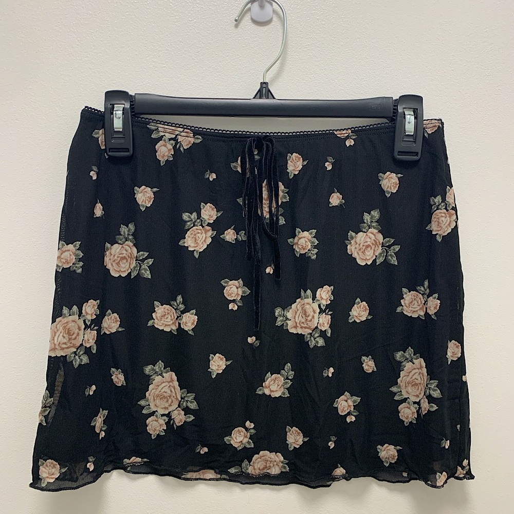 Forever 21 Floral Mini Skirt Sz M